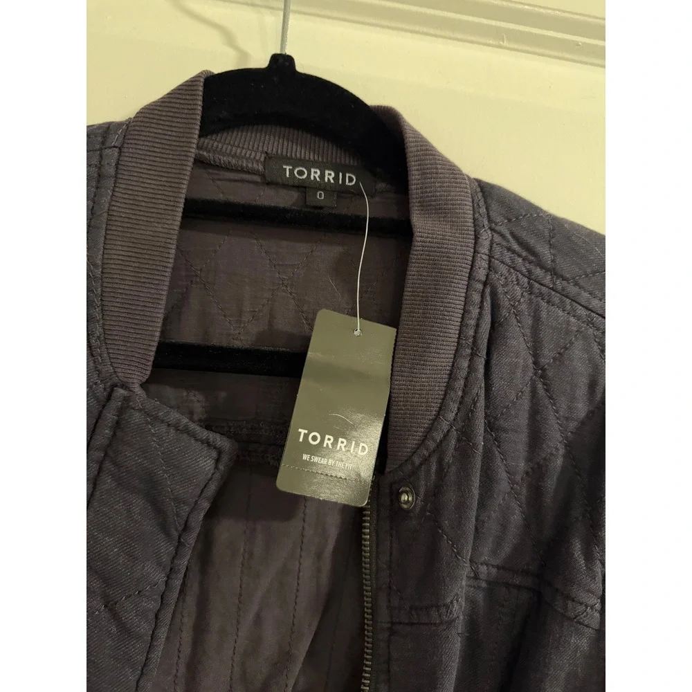 Torrid‎ Dark Grey Quilted Bomber Jacket Size 0